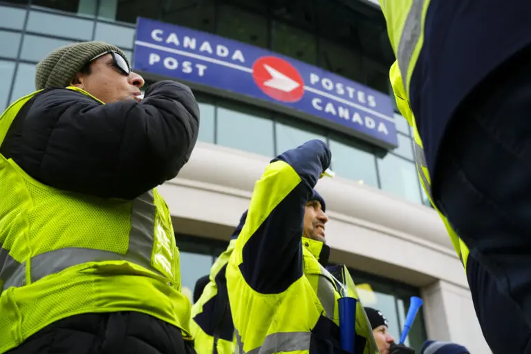 Understanding the Canada Post Postal Strike: What You Need to Know
