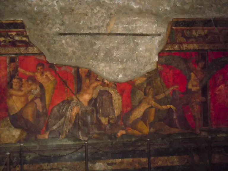 Discovering Napoli: A City of History and Culture