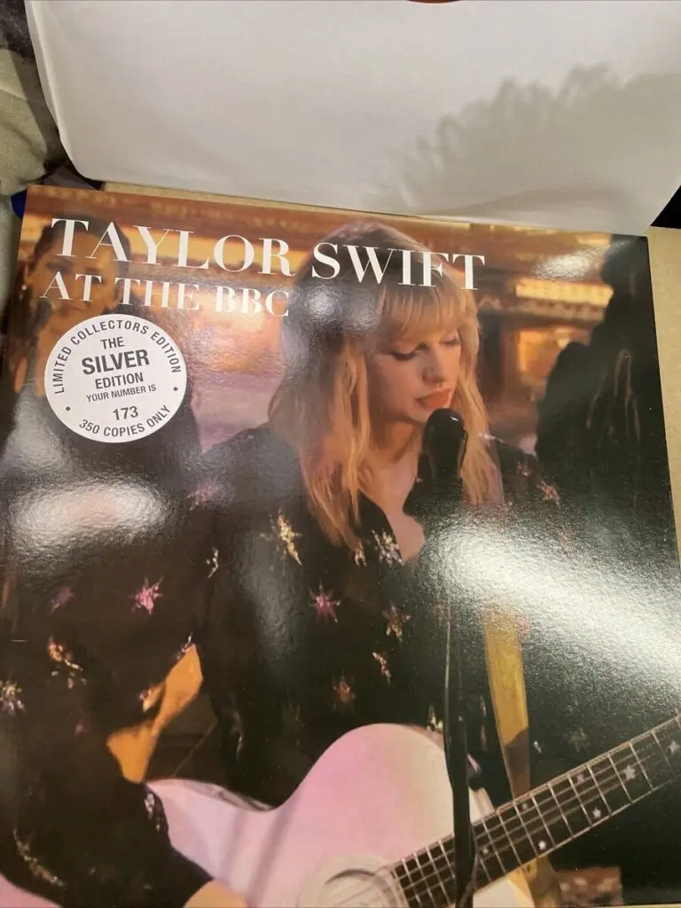 Taylor Swift: Revolutionizing the Music Industry