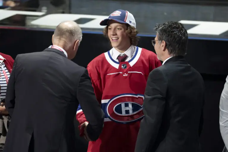 Vinzenz Rohrer: The Journey of an Emerging Hockey Star