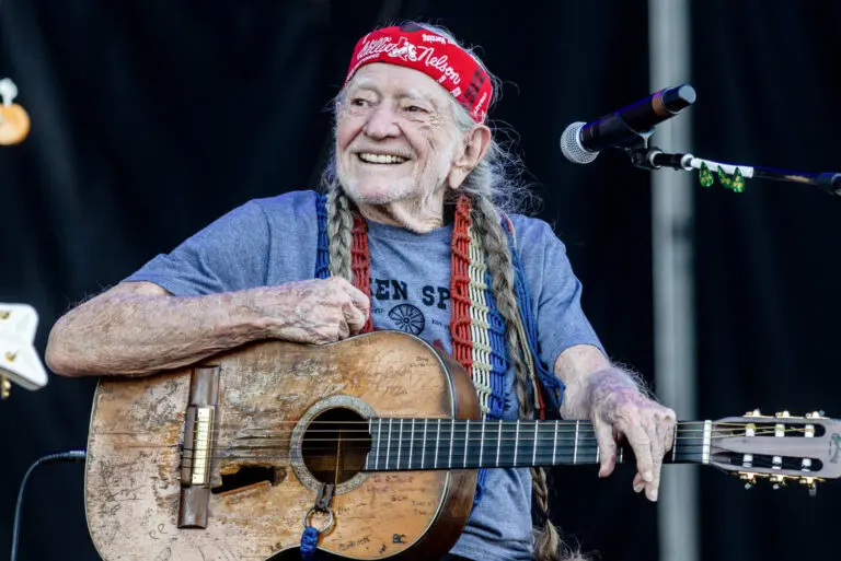 Willie Nelson: A Legend in Country Music