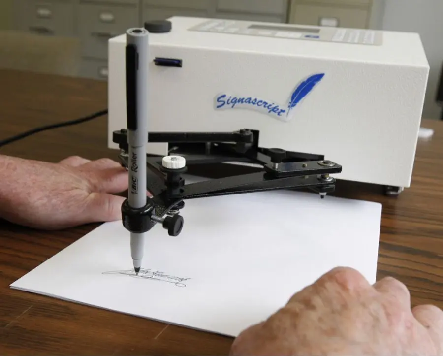 L’Autopen : Un Outil Essentiel pour la Signature de Documents