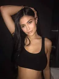 The Impact of Kylie Jenner in Beauty and Fashion image 1