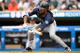 Mariners vs Twins: A Clash in the 2023 MLB Playoffs