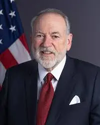 The Political Journey and Influence of Mike Huckabee image 1