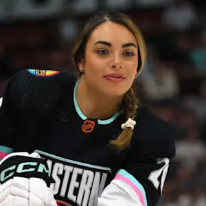 Sarah Nurse: L’étoile montante du hockey féminin