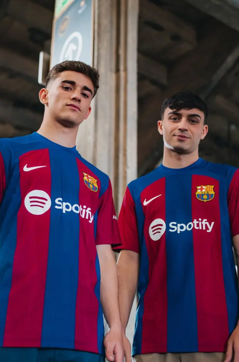 Exploring the Multifaceted City of Barcelona image 1