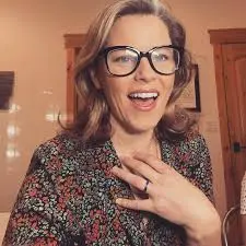 The Rise of Elizabeth Banks: Talent in Front and Behind the Camera