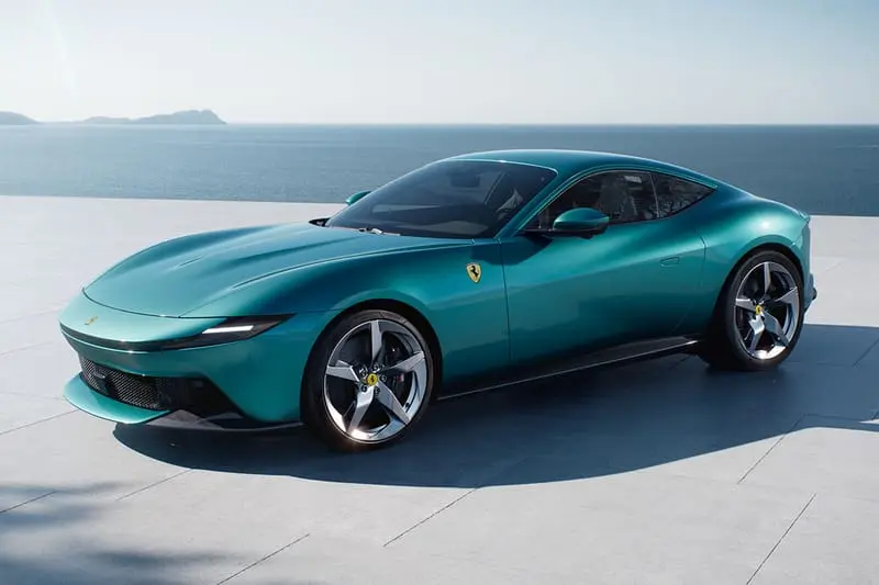 Discover the Luxury of the Ferrari Amalfi image 1