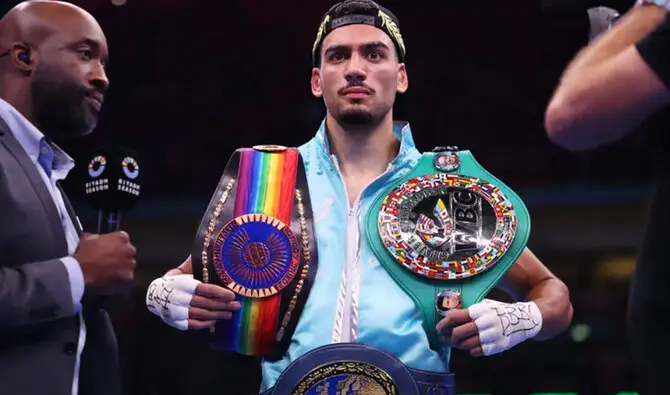 Hamzah Sheeraz: The Rising Star of Boxing