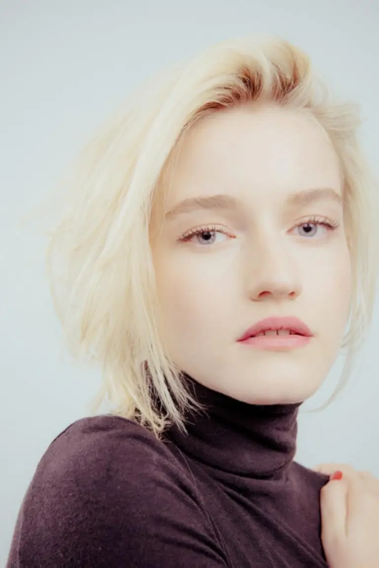 Julia Garner: The Rising Star Captivating Hollywood