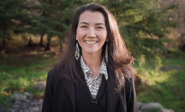 Mary Peltola: A Trailblazer in Alaskan Politics