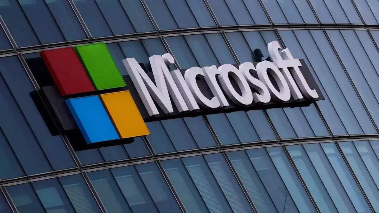 Understanding Microsoft Outlook Outages: Current Status and Impact