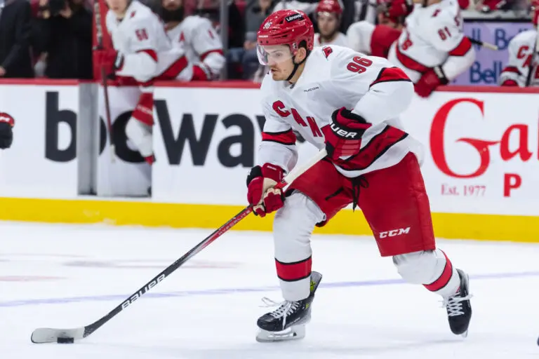 Jack Roslovic : L’étoile montante de la LNH