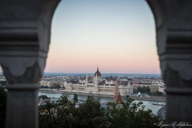 Exploring the Beauty and Heritage of Budapest image 1