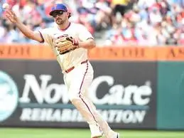 Buddy Kennedy Signs with the Toronto Blue Jays image 1