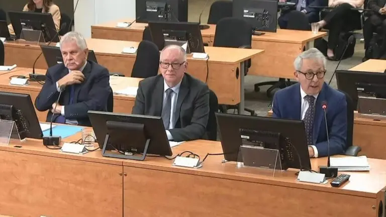 Commission Gallant en Direct : Suivez les Derniers Développements