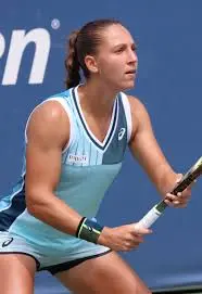 Diane Parry: The Upcoming Tennis Sensation