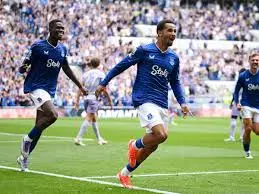 Everton vs Mansfield Town: A Fierce Clash on the Pitch