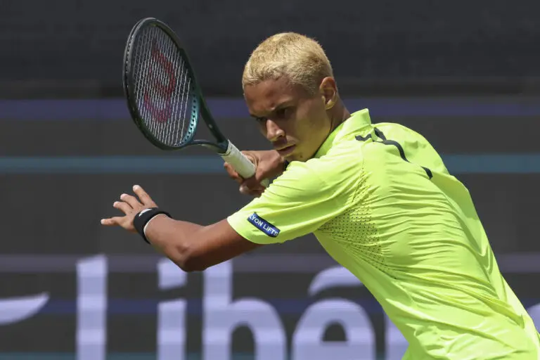 Gabriel Diallo: The Emerging Tennis Sensation