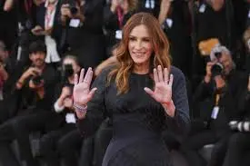 Julia Roberts Shines in ‘After The Hunt’