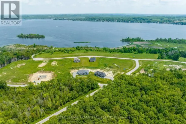 Discover the Enchanting Kawartha Lakes Region image 1