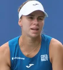 The Rise of Linette in the Tennis World image 1