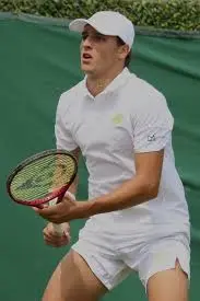 The Rise of Luciano Darderi: A Tennis Prodigy