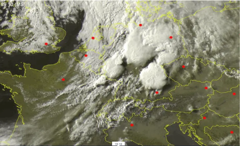 Understanding Severe Thunderstorms and Their Impact in Canada image 1