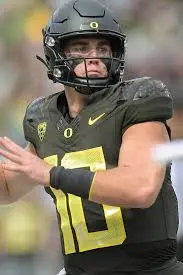 Bo Nix: A Rising Star in College Football