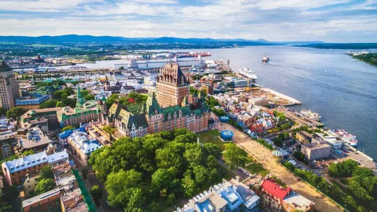 La Capitale de Québec : Un Centre Culturel et Politique Vital