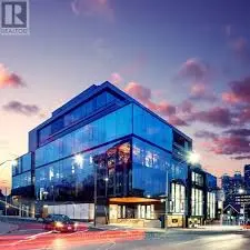 Discover the Vibrant City of Toronto image 1