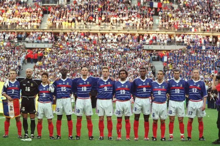 L’Équipe de France: Un Regard sur leur Parcours Sportif