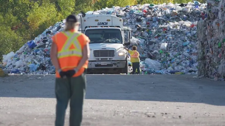 Tragic Forklift Death in Ottawa Raises Safety Concerns image 1