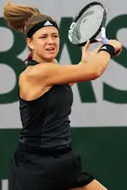 Karolína Muchová: The Journey of a Rising Tennis Star