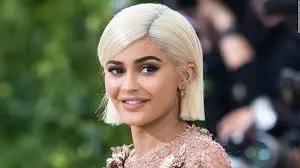 The Evolution of Kylie Jenner: Beauty Mogul and Fashion Icon