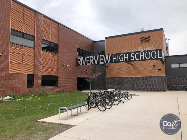Exploring Riverview High School: A Hub of Student Excellence