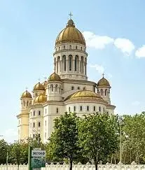 Exploring the Cultural Significance of Romanian Angels image 1