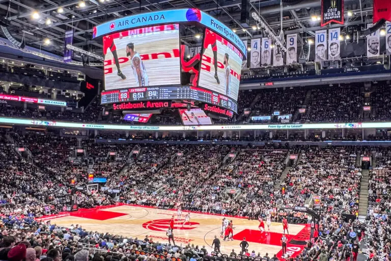 Exploring Scotiabank Arena: Toronto’s Iconic Sports and Entertainment Hub
