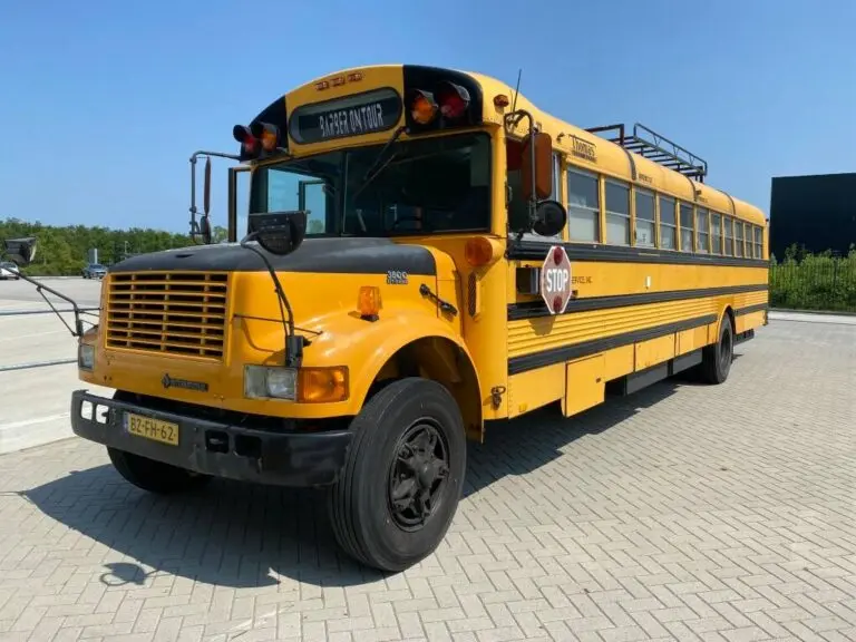 L’Importance et les Défis du Transport Scolaire au Canada