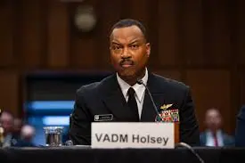Amiral Alvin Holsey : Un Nouveau Chapitre pour la Marine Américaine