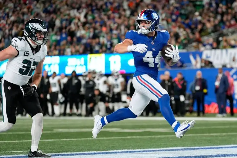 The Epic Rivalry: Eagles vs Giants in the NFL