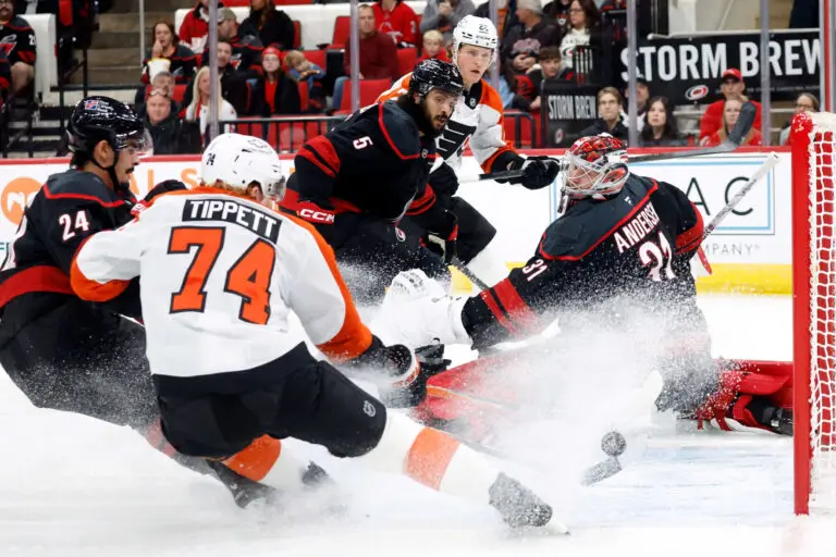 Flyers vs Hurricanes: A Battle of Hockey Titans