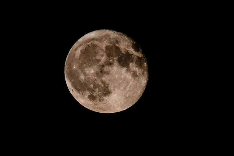 The Full Moon of October 2025: Significance and Expectations