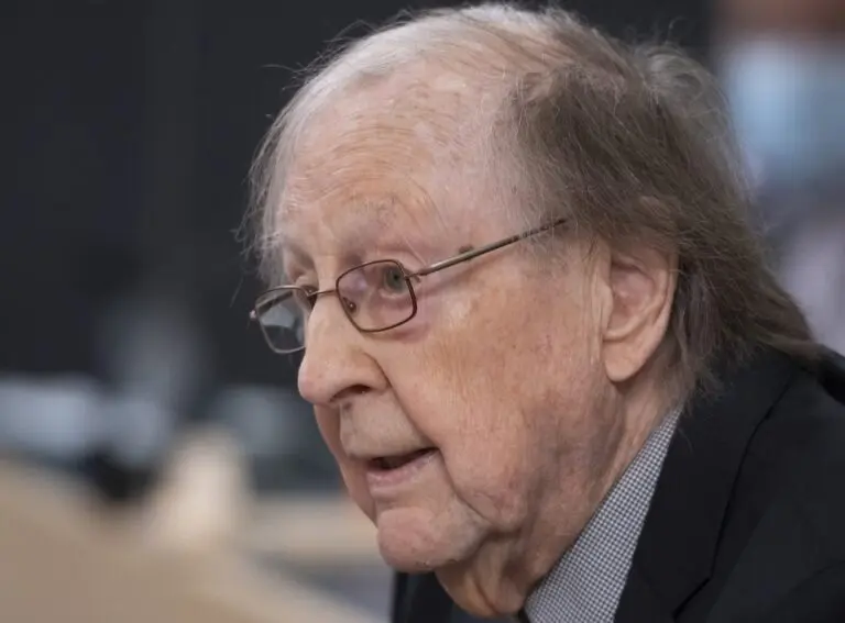 Guy Rocher: Une Figure Marquante de la Sociologie au Canada