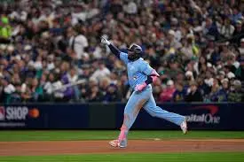 Jays vs Mariners: The Battle for Playoff Position