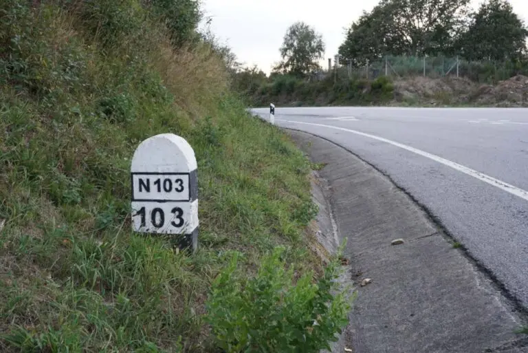 Exploring the Distinctions Between Portugal and Irlande image 1