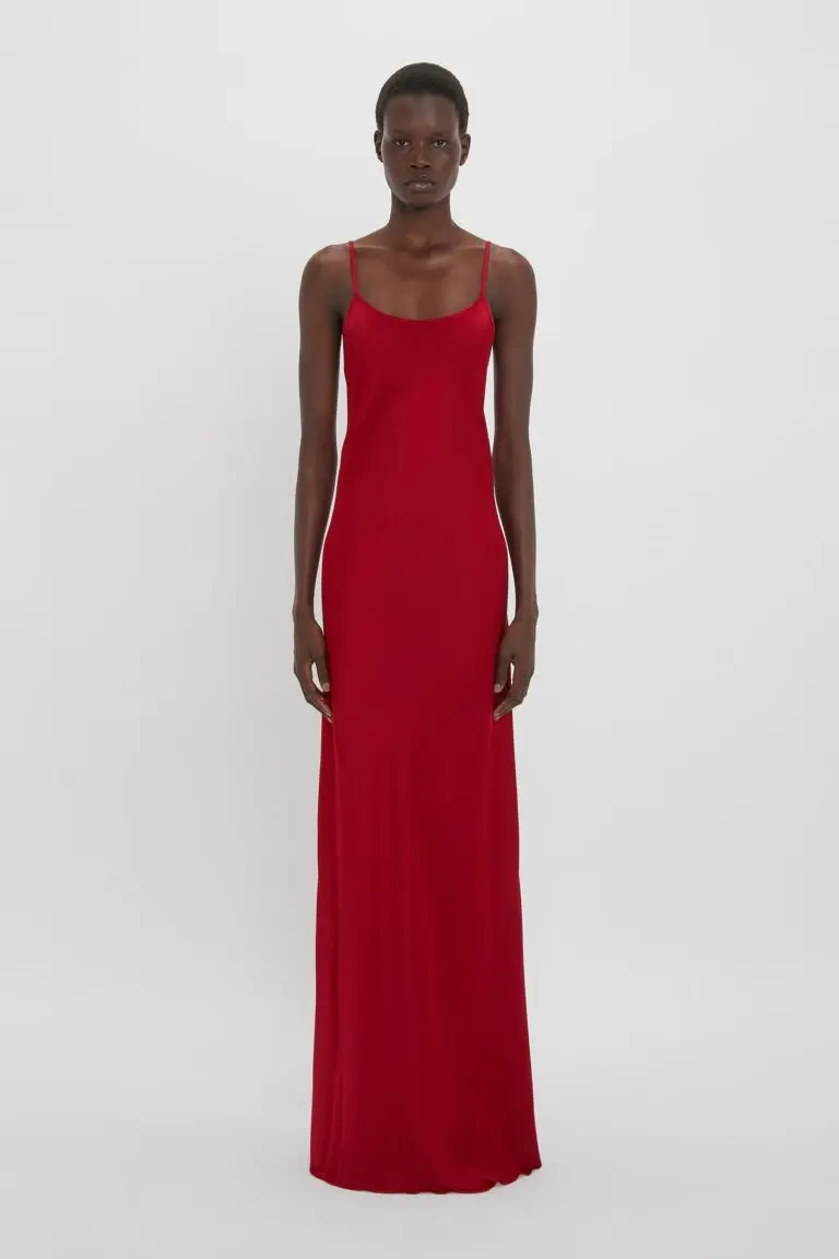 The Rise and Evolution of Victoria Beckham Clothing image 1