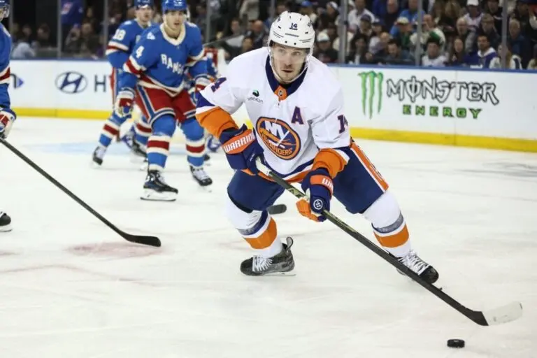 Islanders vs Rangers: The Battle for New York Thrills Fans