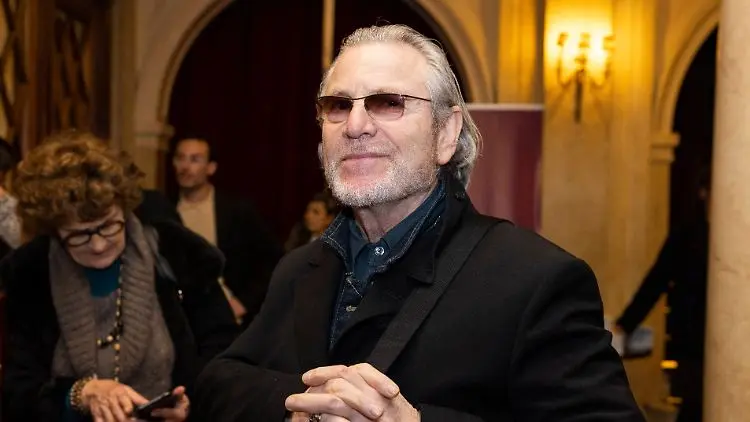 Tchéky Karyo: A Renowned French Actor’s Journey